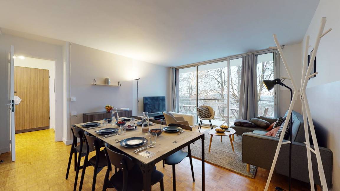 Palaiseau Resort | 102 m² Private room ∙ 1 bedroom ∙ 2 guests