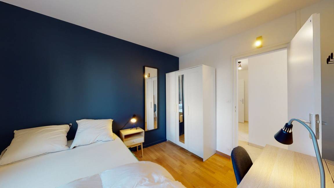 Montigny-le-Bretonneux Resort | 105 m² Private room ∙ 1 bedroom ∙ 2 guests