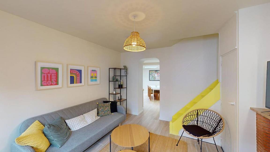 Saint-Maurice Resort | 110 m² Private room ∙ 1 bedroom ∙ 1 guest