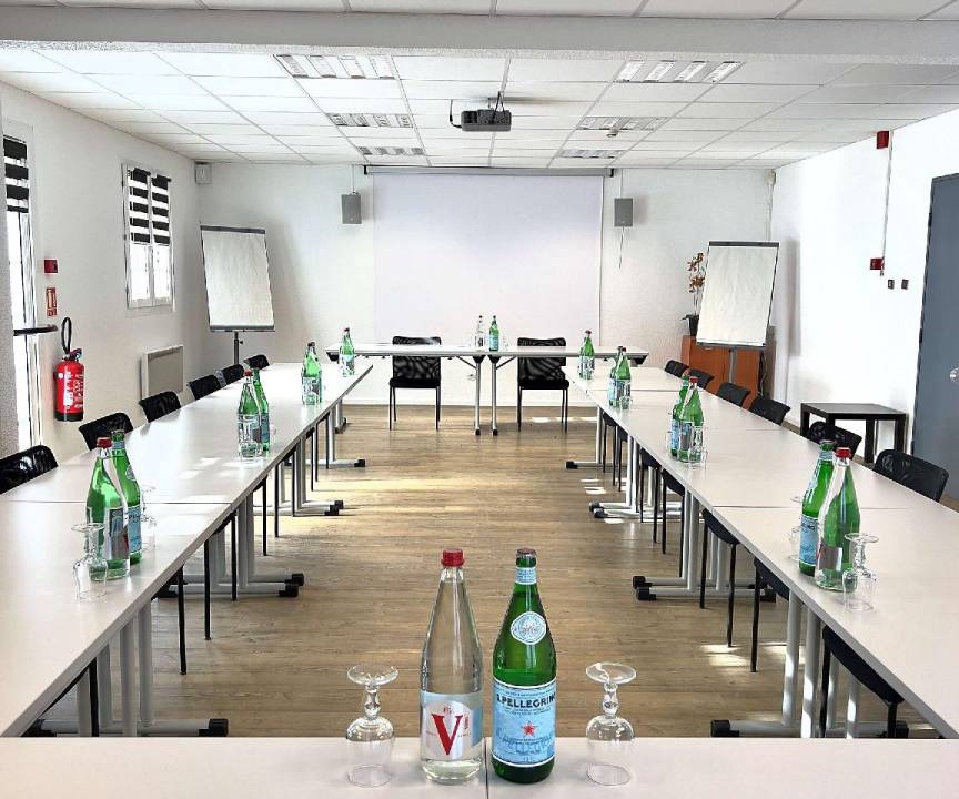 Bezannes Hotel | 12 m² Hotel ∙ 3 guests