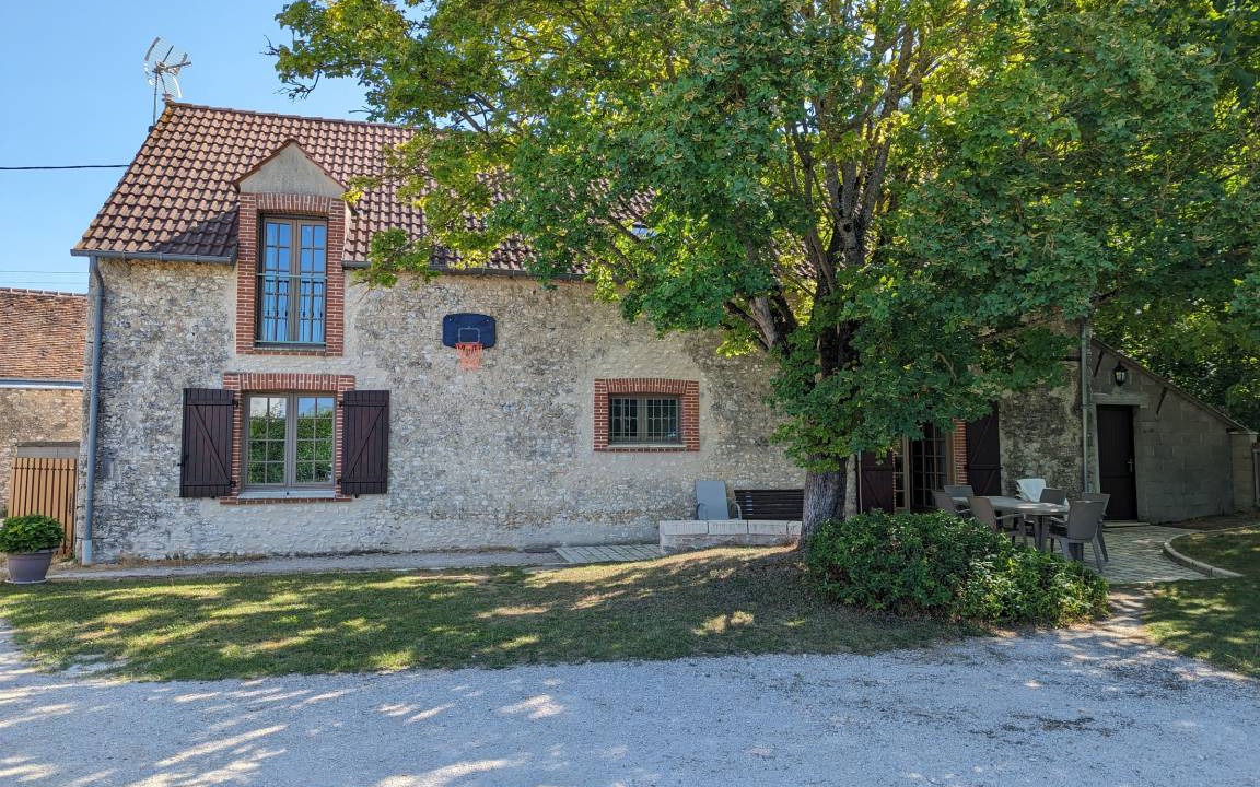 Treilles-en-Gatinais Cottage | 120 m² Cabin ∙ 4 bedrooms ∙ 8 guests