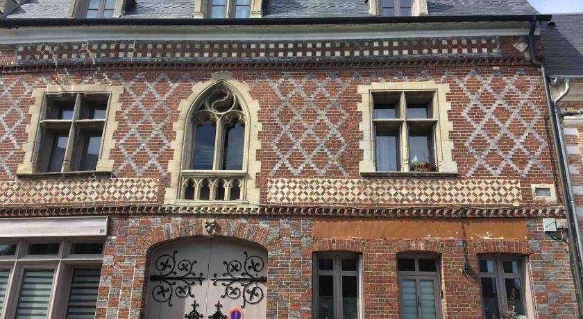 Arques-la-Bataille House | 120 m² House ∙ 4 bedrooms ∙ 11 guests