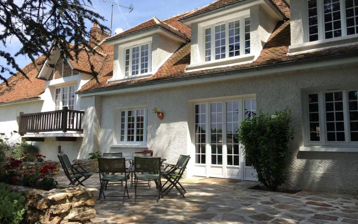 Villenauxe-la-Grande House | 150 m² Gîte ∙ 4 bedrooms ∙ 9 guests