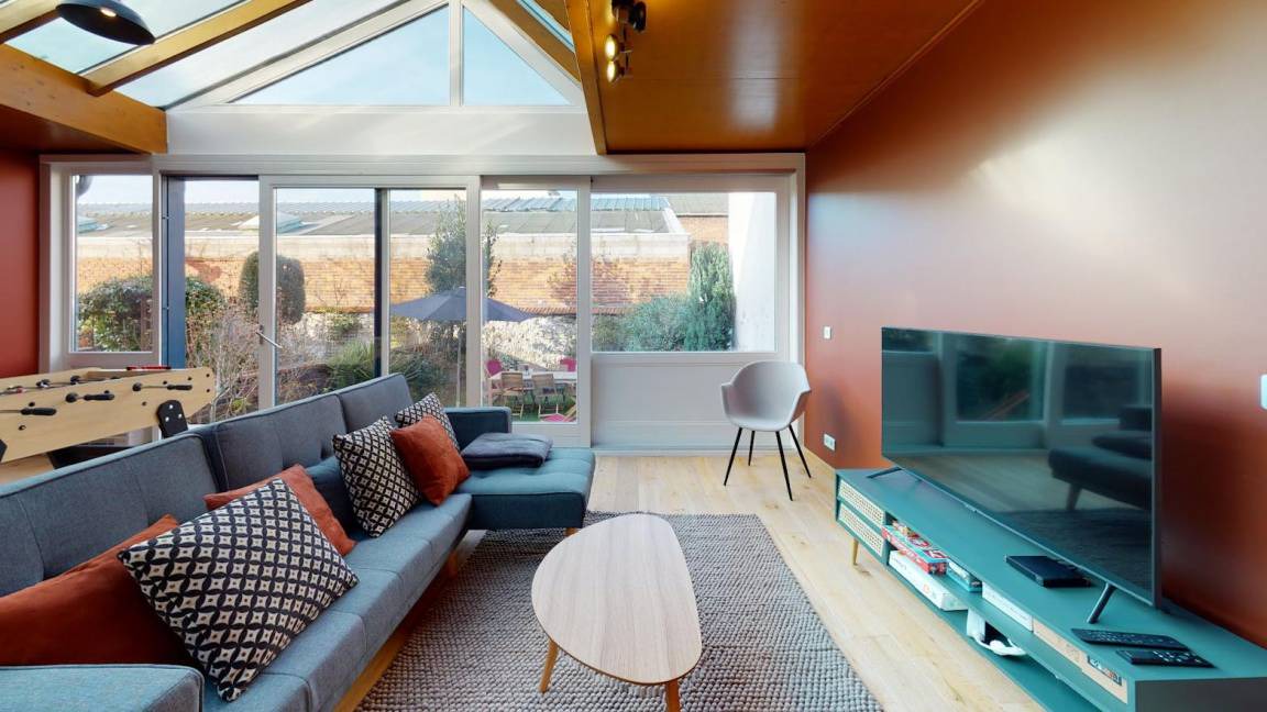 Rosny-sous-Bois Resort | 171 m² Private room ∙ 1 bedroom ∙ 2 guests