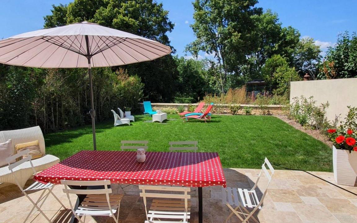 Asnieres-sous-Bois Cottage | 180 m² Cabin ∙ 4 bedrooms ∙ 10 guests