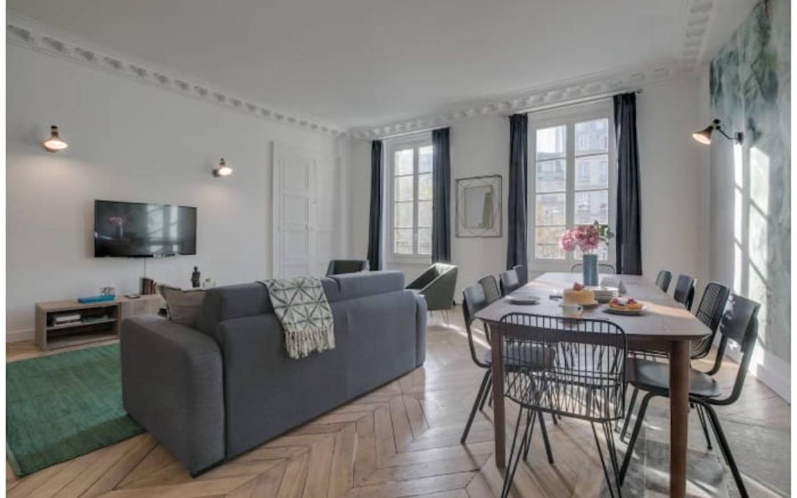 Quartier de la Porte-Saint-Denis Apartment | 183 m² Apartment ∙ 4 bedrooms ∙ 8 guests
