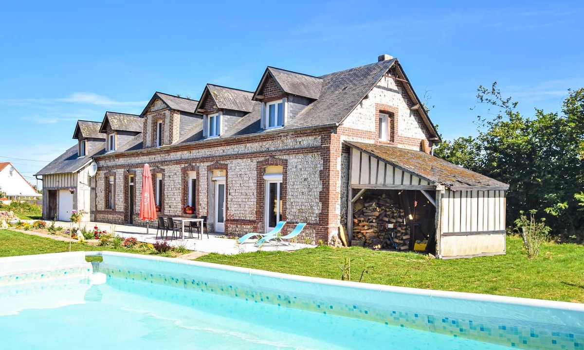 Therouldeville House | 2 bedroom accommodation in Therouuldeville