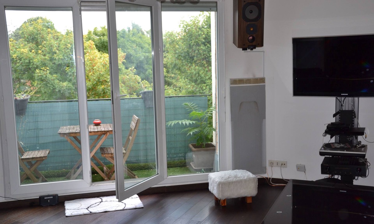 Noisy-le-Sec Apartment | 2 room apartment 55 m2, Underground parking