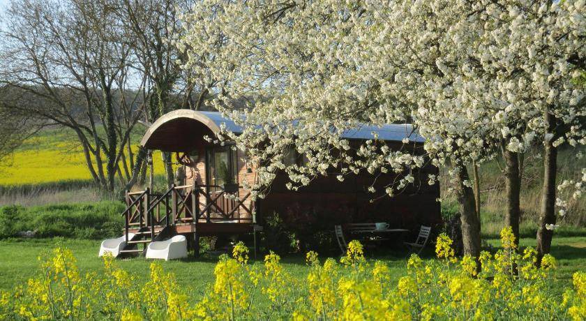 Chatillon-sur-Marne Bed & Breakfast | 20 m² Bed and breakfast ∙ 2 guests