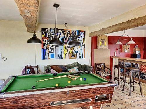 Cricqueville-en-Bessin Villa | 200 m² Villa ∙ 4 bedrooms ∙ 12 guests