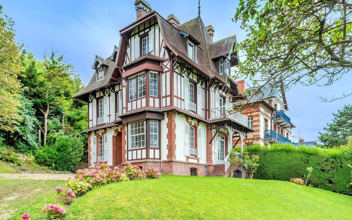 Villerville House | 200 m² House ∙ 6 bedrooms ∙ 10 guests