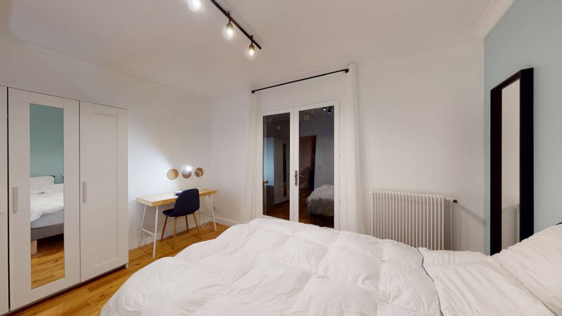 Montreuil Resort | 200 m² Private room ∙ 1 bedroom ∙ 2 guests
