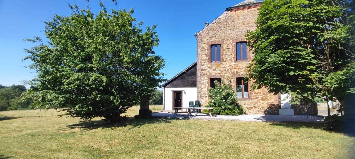 Brognon House | 216 m² Gîte ∙ 5 bedrooms ∙ 15 guests