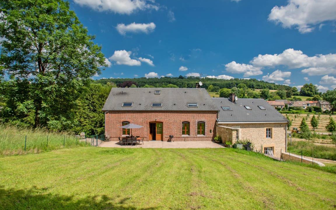 Guignicourt-sur-Vence House | 220 m² House ∙ 4 bedrooms ∙ 8 guests