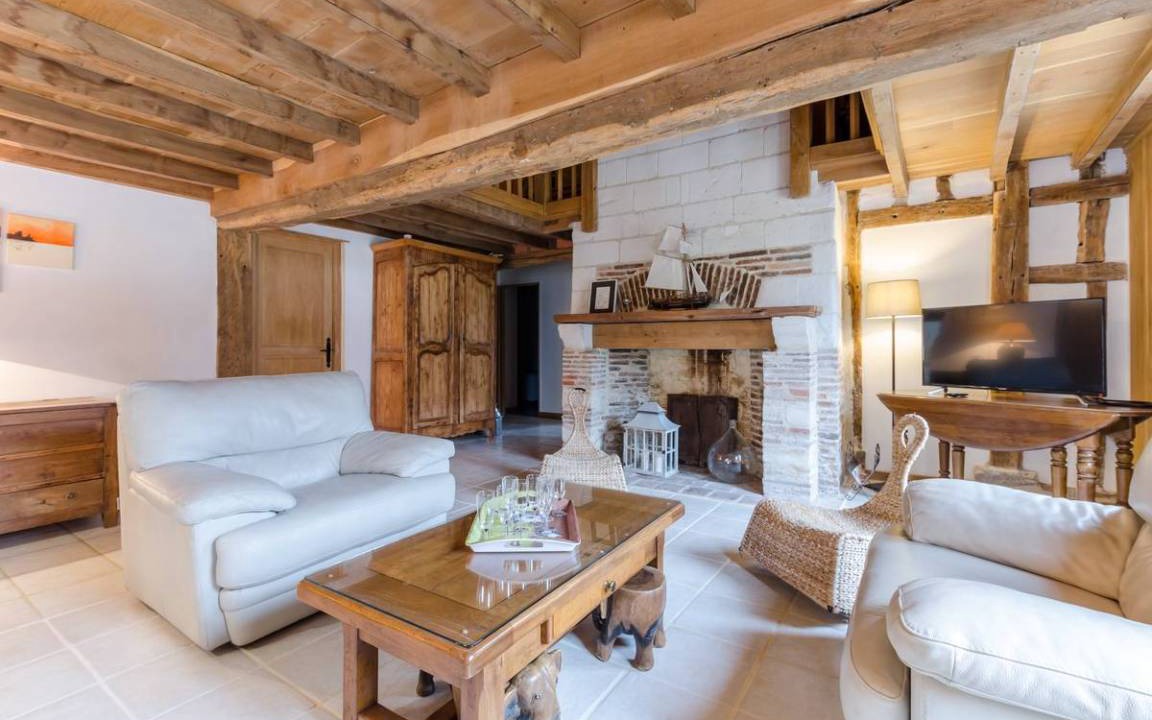 Dosches House | 232 m² Gîte ∙ 6 bedrooms ∙ 14 guests