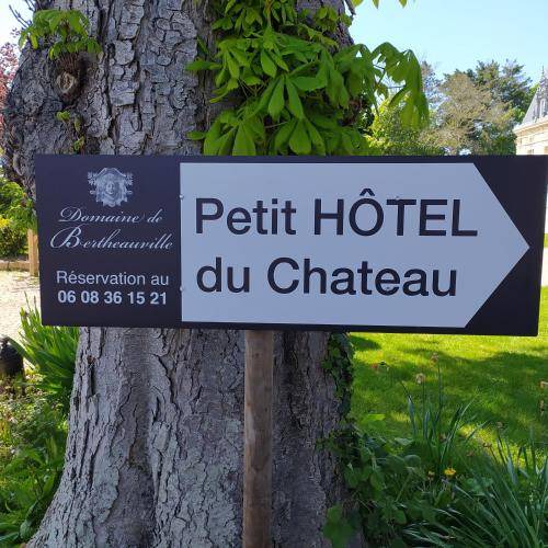 Paluel Hotel | 240 m² Hotel ∙ 6 bedrooms ∙ 15 guests