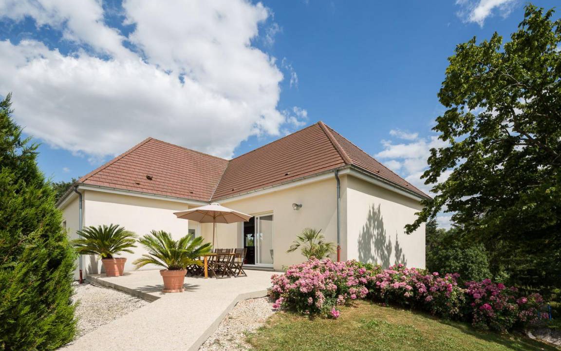 Baroville House | 288 m² Gîte ∙ 5 bedrooms ∙ 14 guests