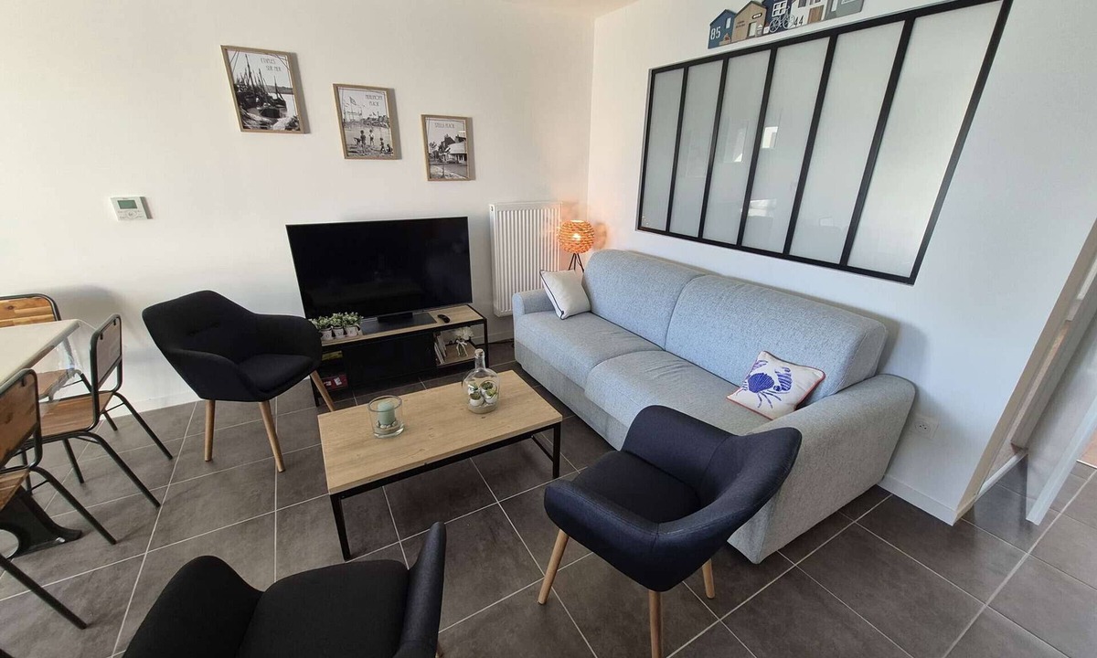 Cucq Apartment | 3-bedroom apartment in Stella-plage with parking and pets allowed