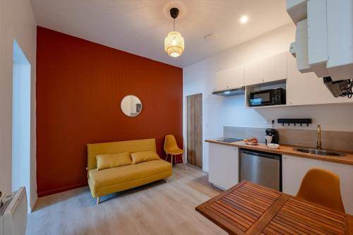 Valenciennes Apartment | 30 m² Apartment ∙ 2 guests