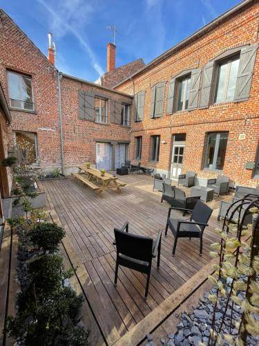 Douai Bed & Breakfast | 300 m² Bed and breakfast ∙ 8 bedrooms ∙ 15 guests