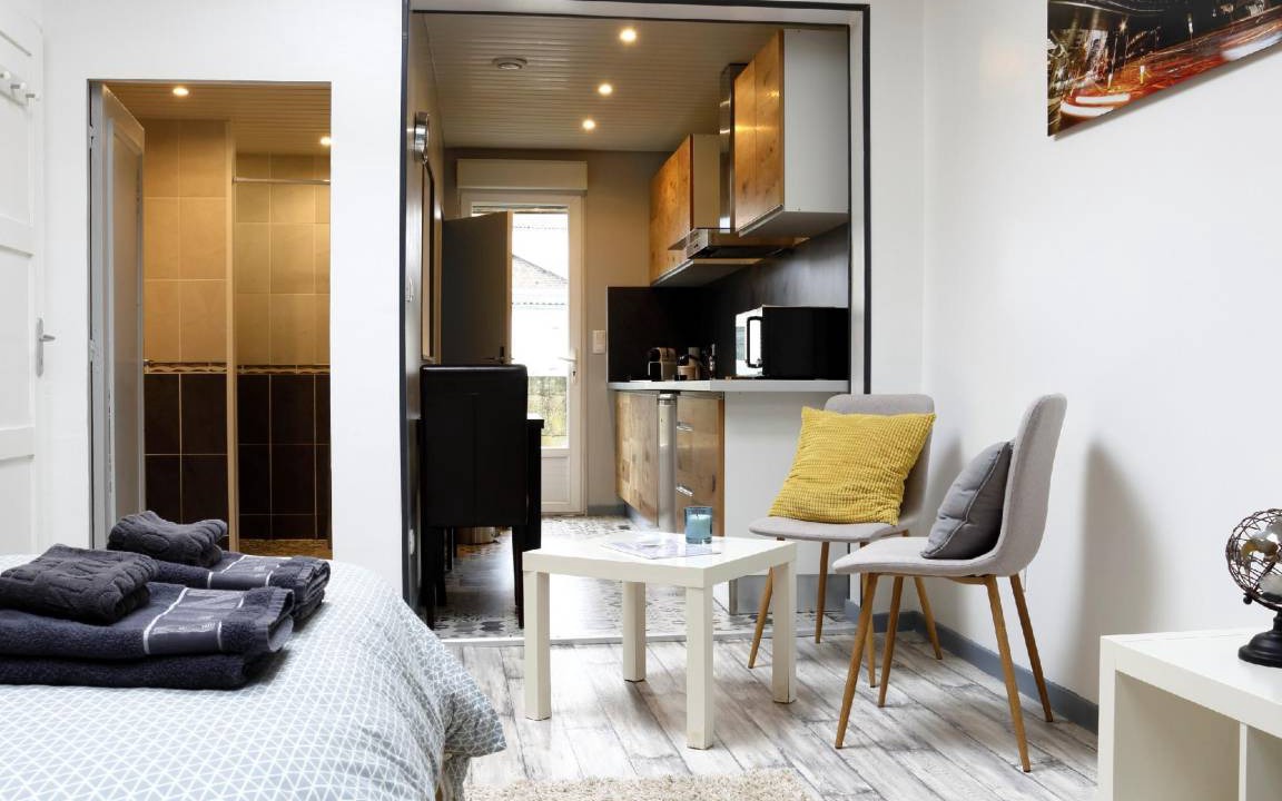 Saint-Quentin Apartment | 31 m² Apartment ∙ 2 guests