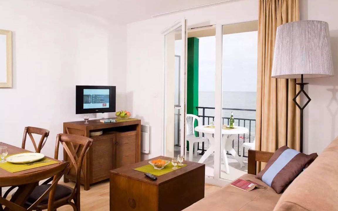 Cayeux-sur-Mer Apartment | 35 m² Apartment ∙ 1 bedroom ∙ 6 guests
