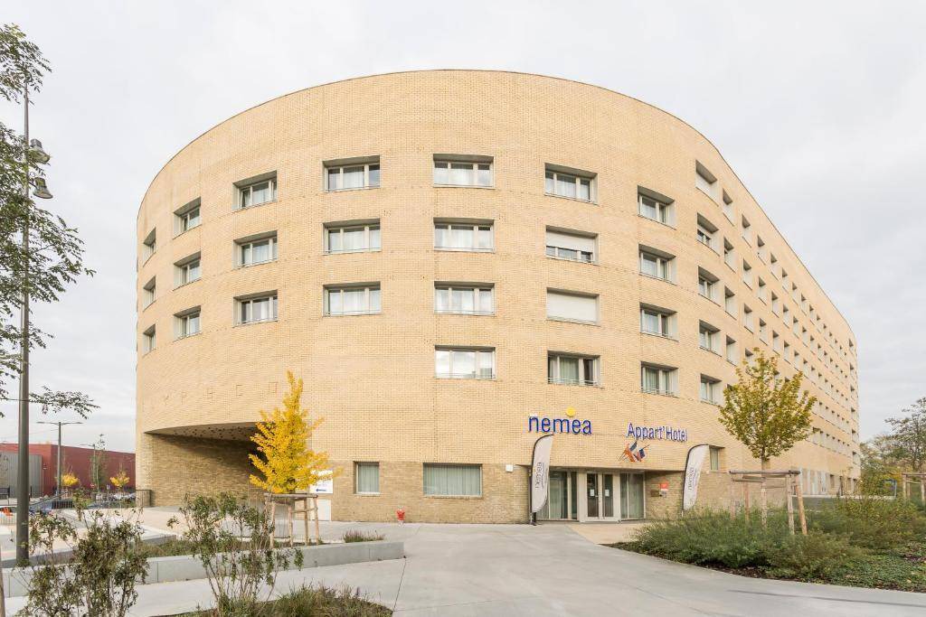 Neudorf Est Apartment | 35 m² Serviced apartment ∙ 127 guests