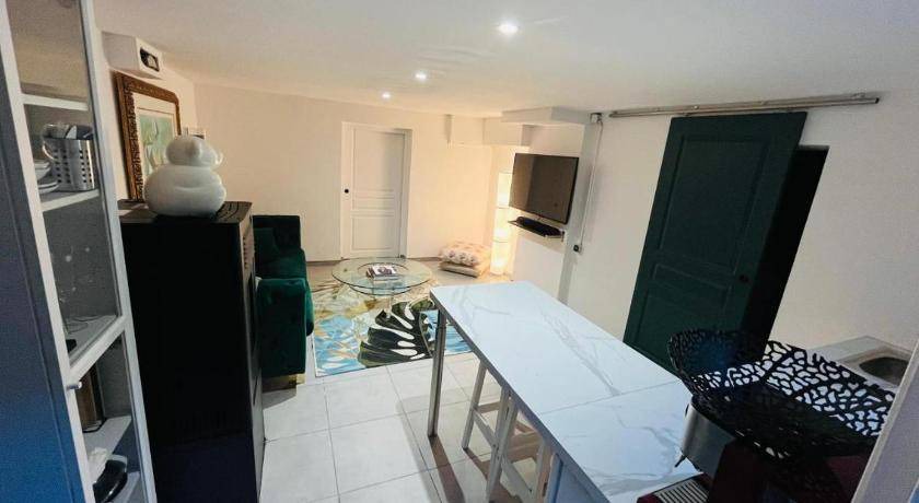 Tremblay-en-France Apartment | 41 m² Apartment ∙ 1 bedroom ∙ 3 guests