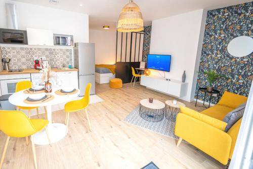Saint-Quentin Apartment | 42 m² Apartment ∙ 3 guests