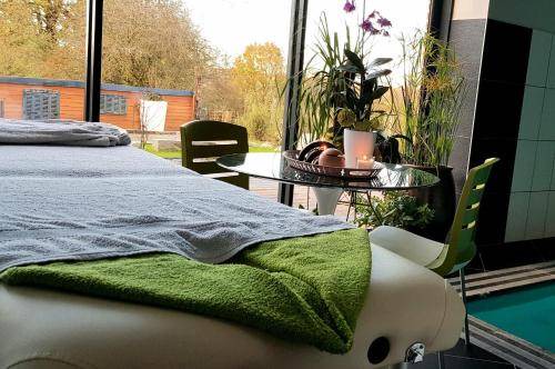 Aulnoye-Aymeries Bed & Breakfast | 42 m² Bed and breakfast ∙ 3 guests