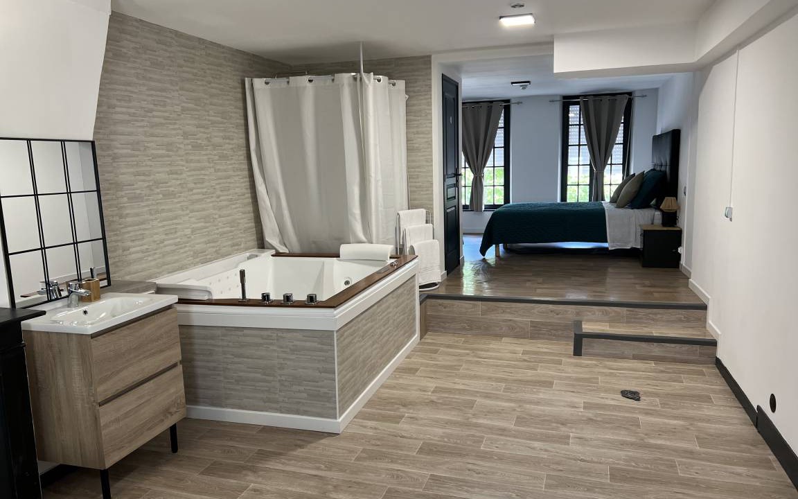 Saint-Acheul Resort | 45 m² Private room ∙ 1 bedroom ∙ 2 guests