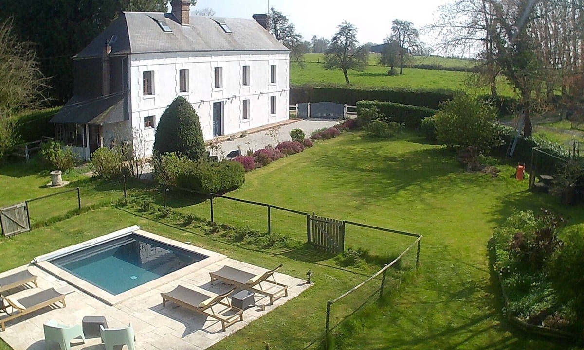 Saint-Philbert-des-Champs House | 5* listed house with heated pool in the heart of the Pays d'Auge