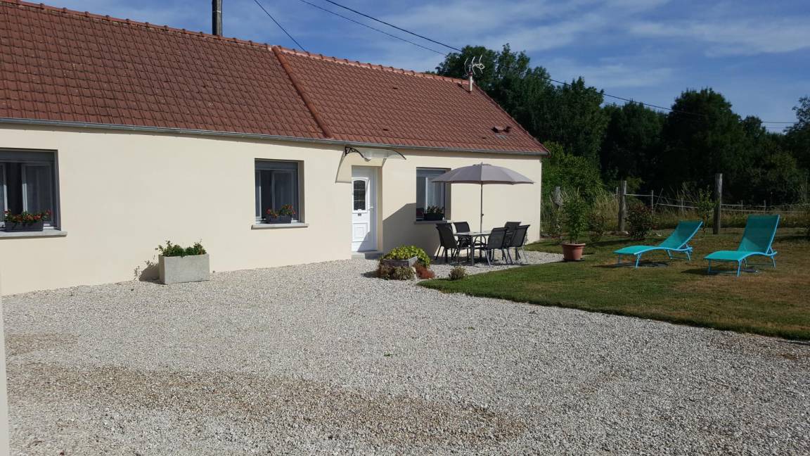 Rigny-la-Nonneuse House | 52 m² Gîte ∙ 1 bedroom ∙ 3 guests