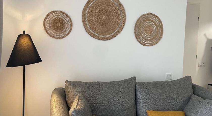 Saint-Ouen Apartment | 60 m² Serviced apartment ∙ 2 bedrooms ∙ 3 guests