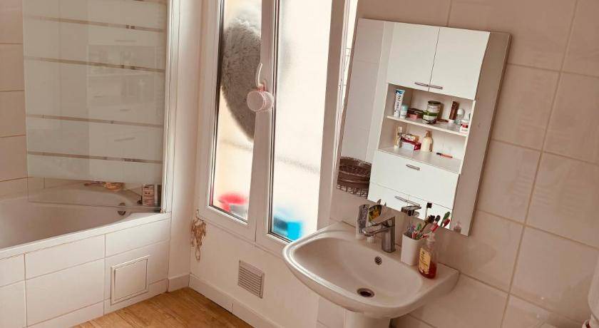 Stains Apartment | 63 m² Apartment ∙ 3 bedrooms ∙ 5 guests