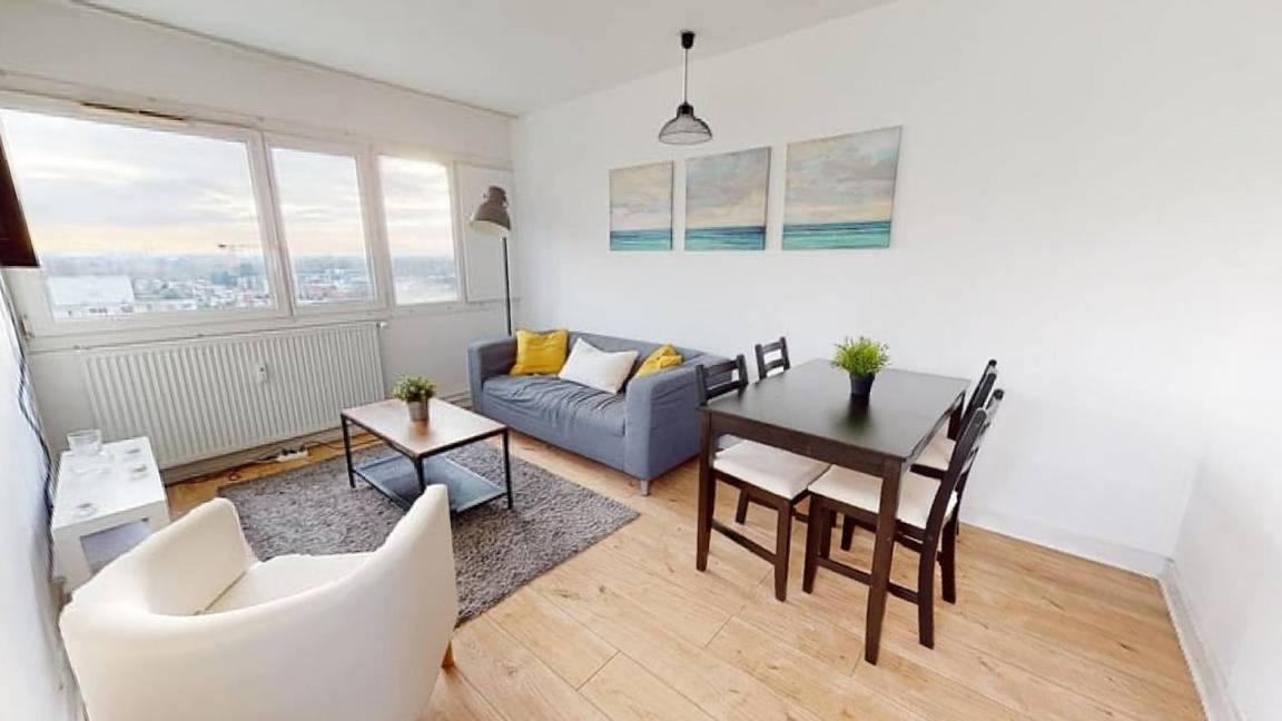 Mons-en-Baroeul Resort | 63 m² Private room ∙ 1 bedroom ∙ 1 guest