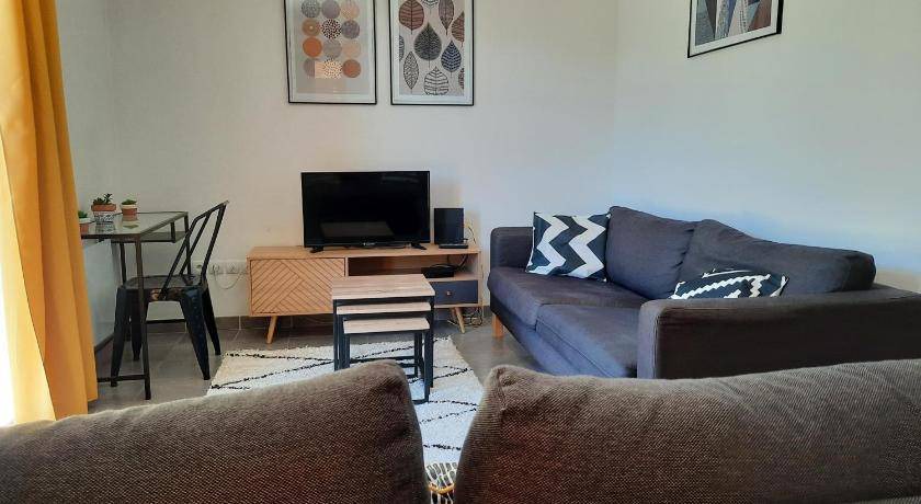 Cheptainville Apartment | 69 m² Apartment ∙ 2 bedrooms ∙ 7 guests
