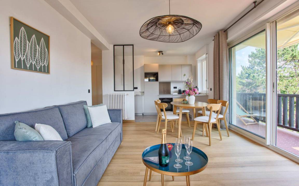 Deauville City Centre Apartment | 70 m² Apartment ∙ 2 bedrooms ∙ 4 guests