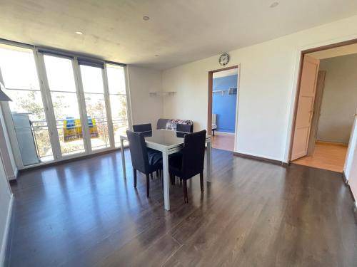 Bezons Apartment | 70 m² Apartment ∙ 3 bedrooms ∙ 6 guests