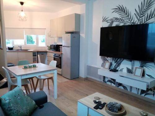 Chanteloup-les-Vignes Apartment | 75 m² Apartment ∙ 2 bedrooms ∙ 9 guests