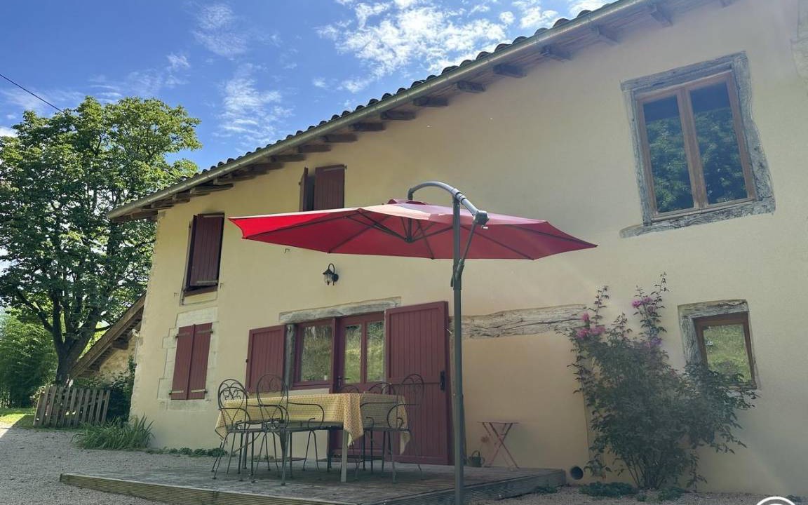 Pressiat House | 80 m² Gîte ∙ 2 bedrooms ∙ 6 guests