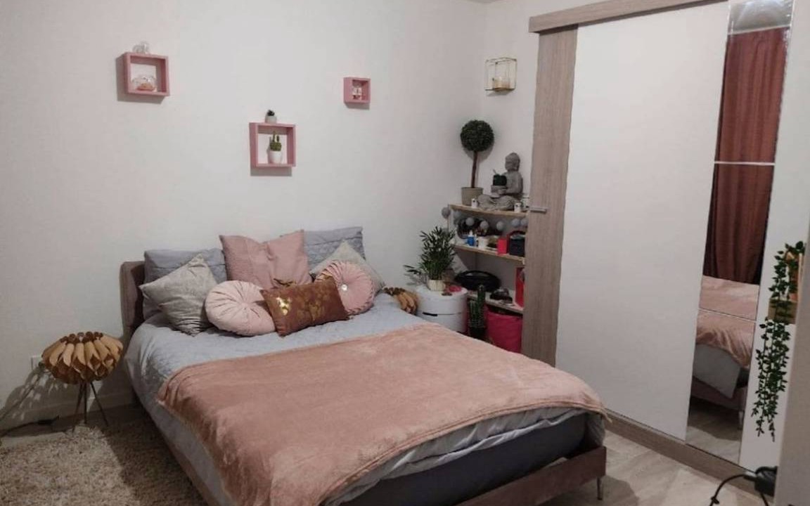 10th Arrondissement Enclos-St-Laurent Resort | 85 m² Private room ∙ 1 bedroom ∙ 3 guests