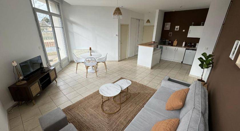 Soissons Apartment | 88 m² Apartment ∙ 3 bedrooms ∙ 7 guests