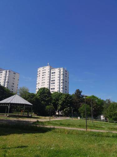 Massy Bed & Breakfast | 90 m² Bed and breakfast ∙ 1 bedroom ∙ 3 guests