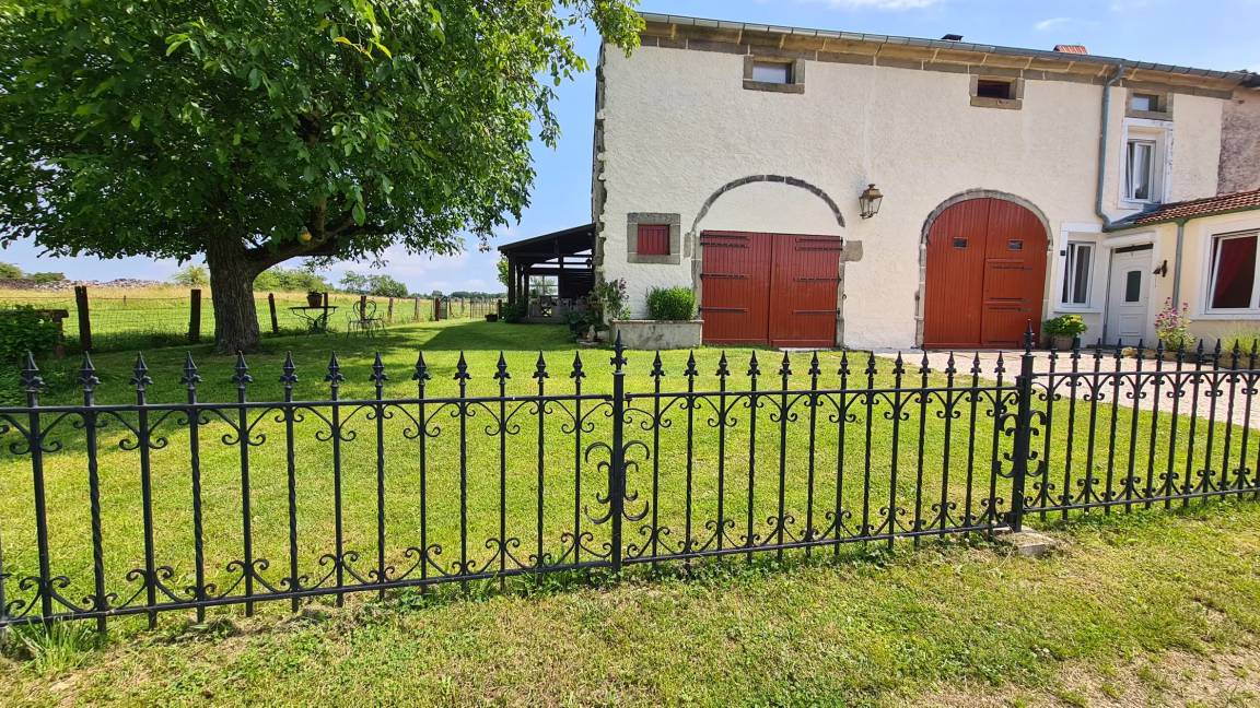 Voisey House | 90 m² House ∙ 2 bedrooms ∙ 5 guests