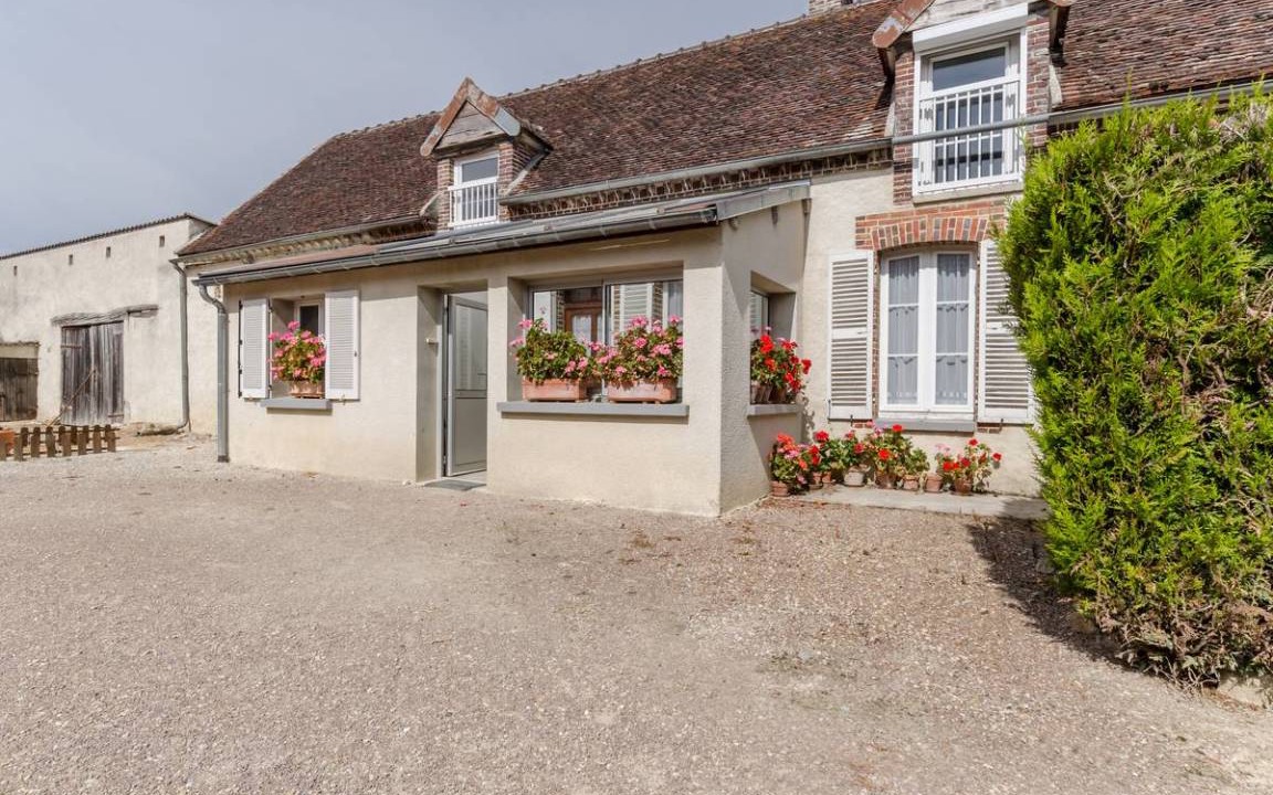 Bourdenay House | 94 m² Gîte ∙ 2 bedrooms ∙ 4 guests
