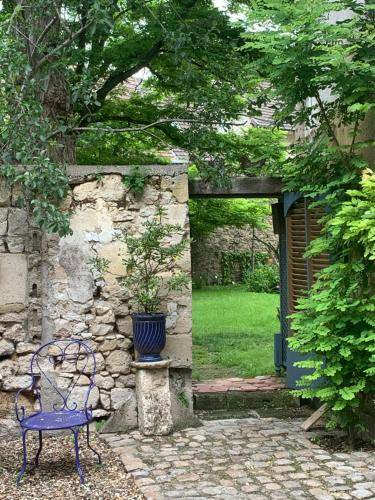 Crepy-en-Valois House | 95 m² House ∙ 2 bedrooms ∙ 5 guests