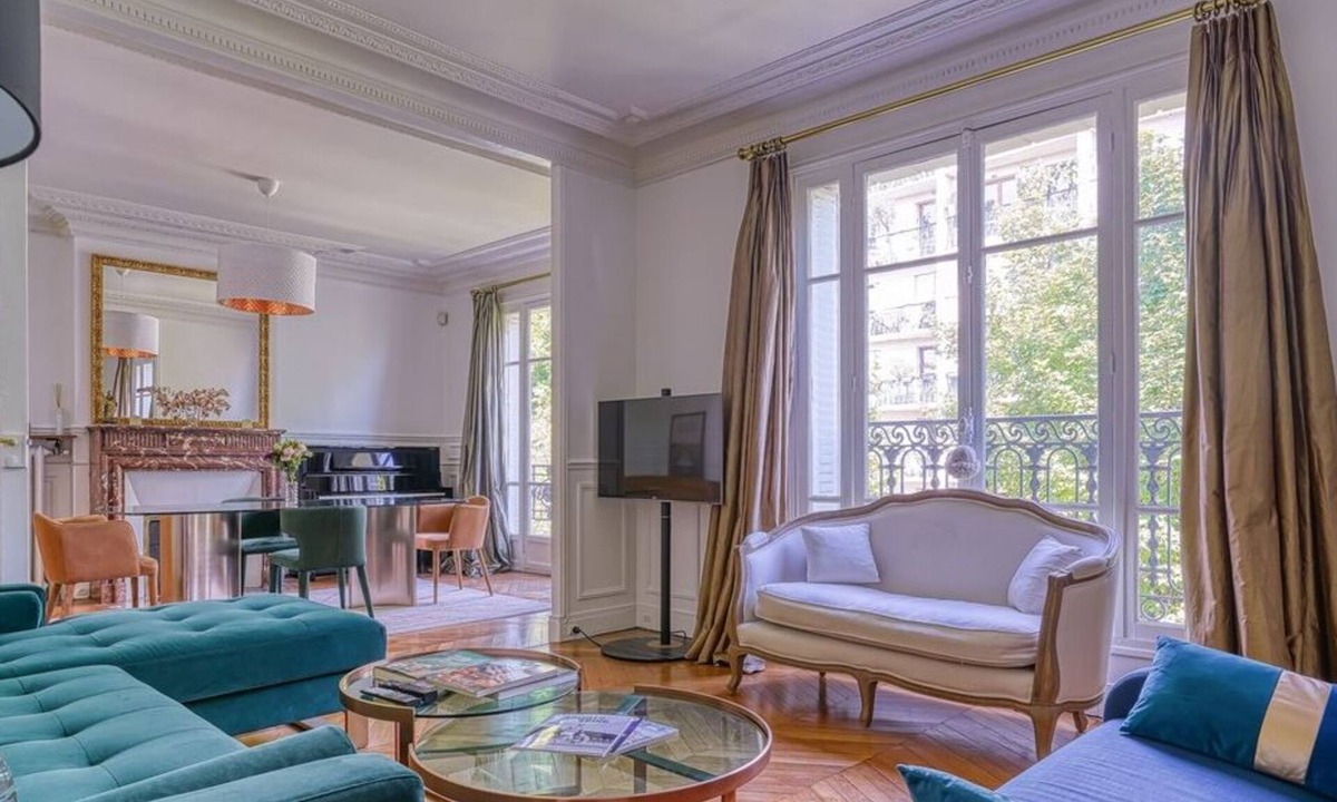 Levallois-Perret Apartment | A stone's throw from Paris - The Royal