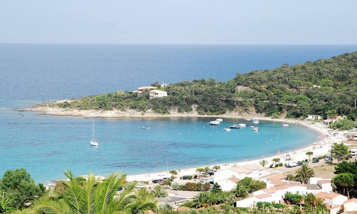 Favone Apartment | Apartment 4 pers, 1st floor, no sea view, direct access to the beach