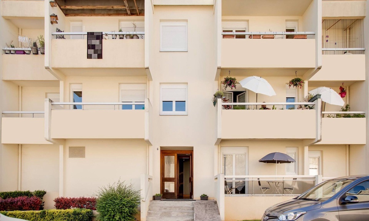 Chaumont Apartment | Apartment in Chaumont near Viaduct